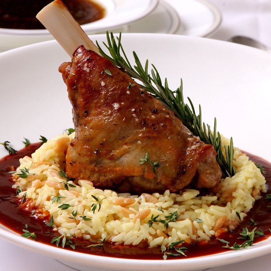 https://www.gourmetfoodstore.com/images/Product/large/lamb-hind-shanks-113207-1S-13207.jpg