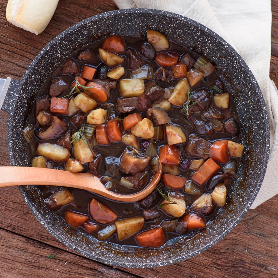 https://www.gourmetfoodstore.com/images/Product/large/venison-stew-recipe-16383-1S-6383.jpg