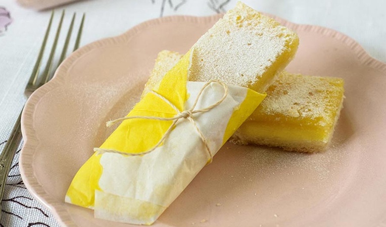 image of delicious lemon bar, image by Gourmet Food Store