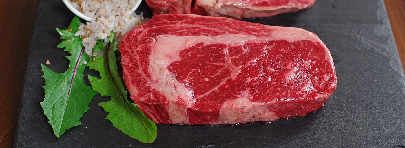 Japanese Wagyu (Marbling 10+)  Speciality of Beef&Steak BURGERS STEAKS,  ROASTS AND SPARERIBS BURGERS STEAKS, ROASTS AND SPARERIBS
