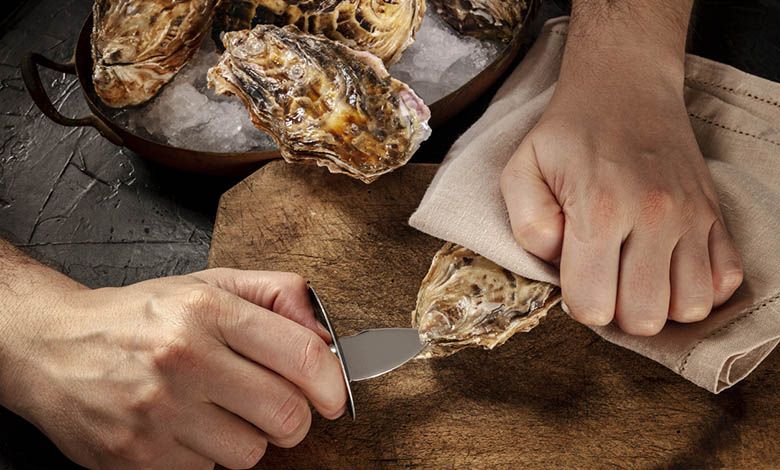 How to Shuck Oysters Photo [1]